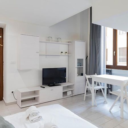 Lovely Flat Sempione - Londonio Milan Bagian luar foto