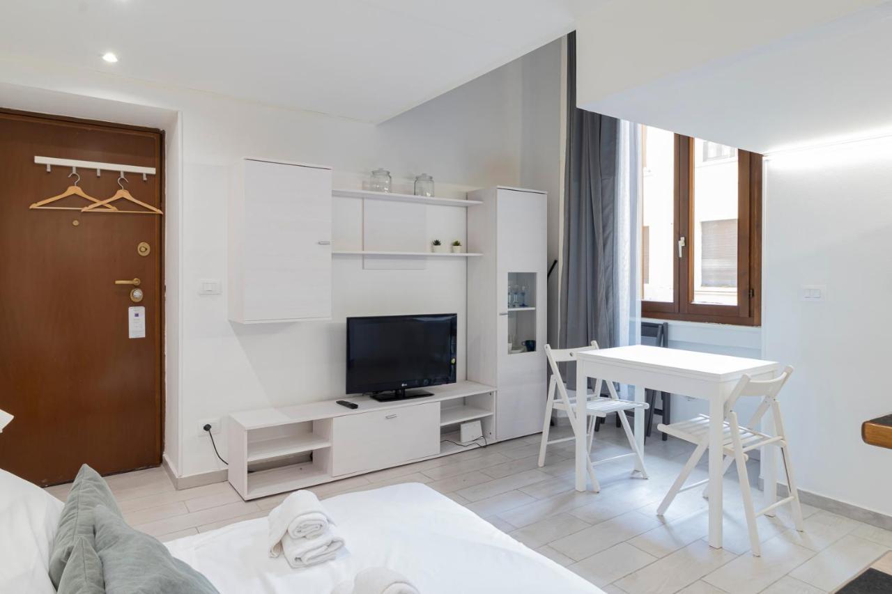 Lovely Flat Sempione - Londonio Milan Bagian luar foto